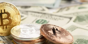 Decoding Currency Dilemmas: Cryptocurrency vs. Dollar – Navigating the Crossroads of Finance